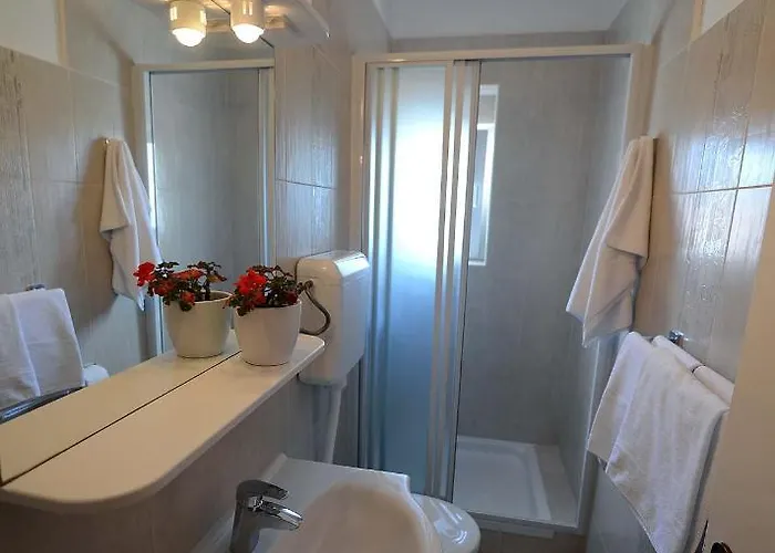 Aco فندق مبيت وإفطار