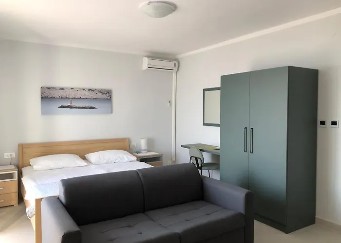 Aco فندق مبيت وإفطار 3*