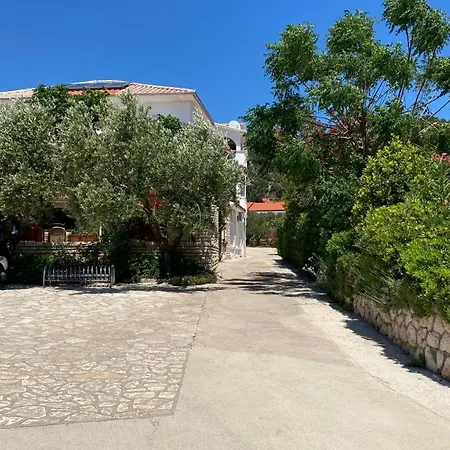 Aco Bed & Breakfast Barbat na Rabu